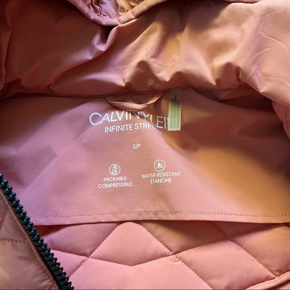 Calvin Klein Puffer Coat - Picture 4 of 5